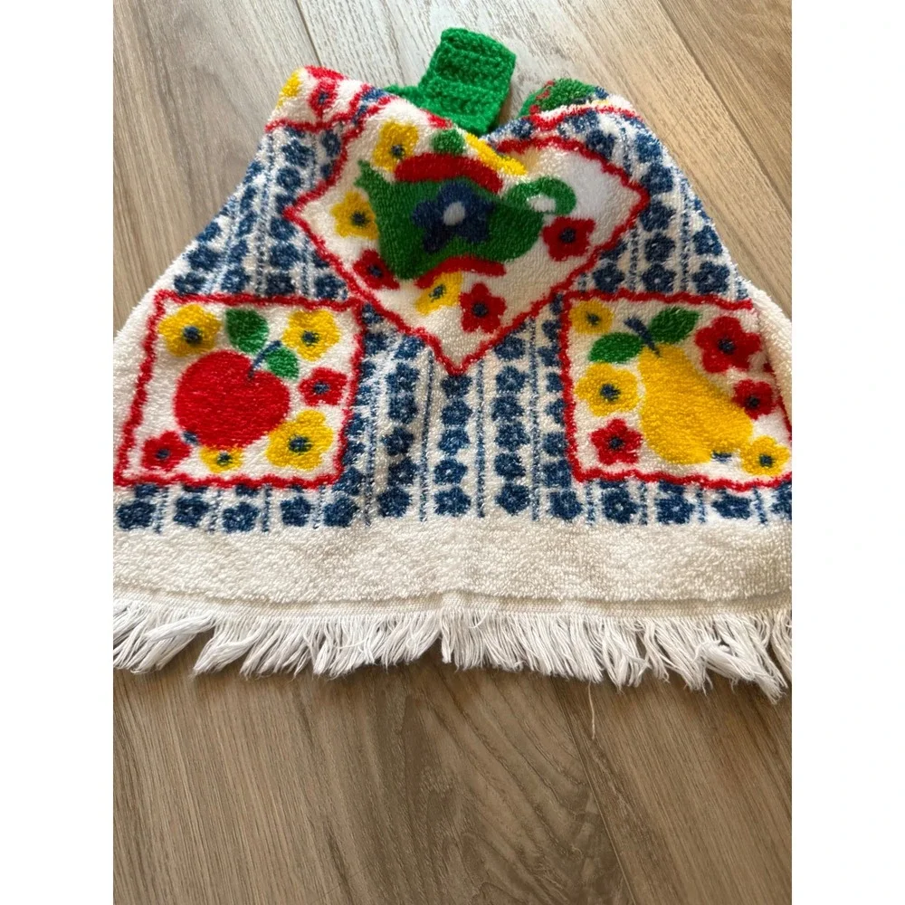 Vintage‎ Kitchen Towel Set of 3 Hearts Tulips Teapot Crocheted Hanging Kitsch